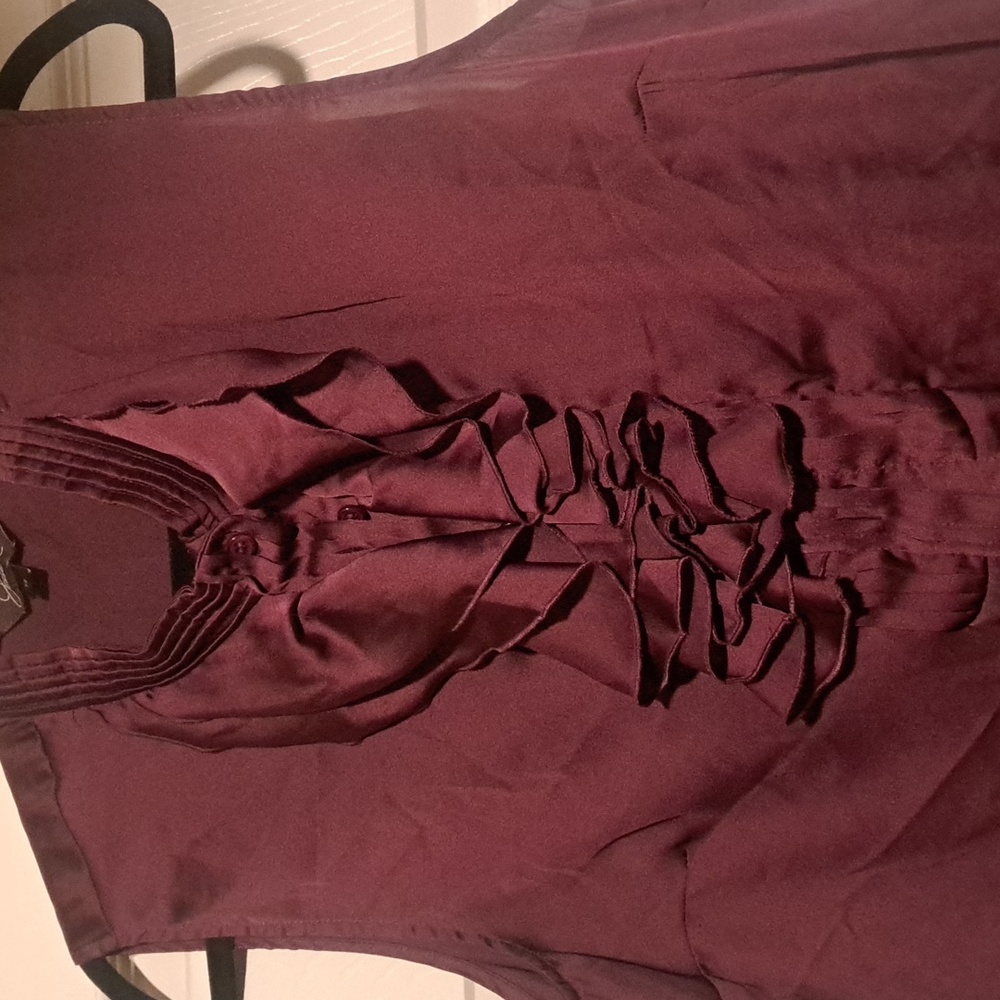 🍇 Jessica Ruffled Classy Womans Sleevless Grap Purple Wine Colur Blouse - Picture 6 of 6